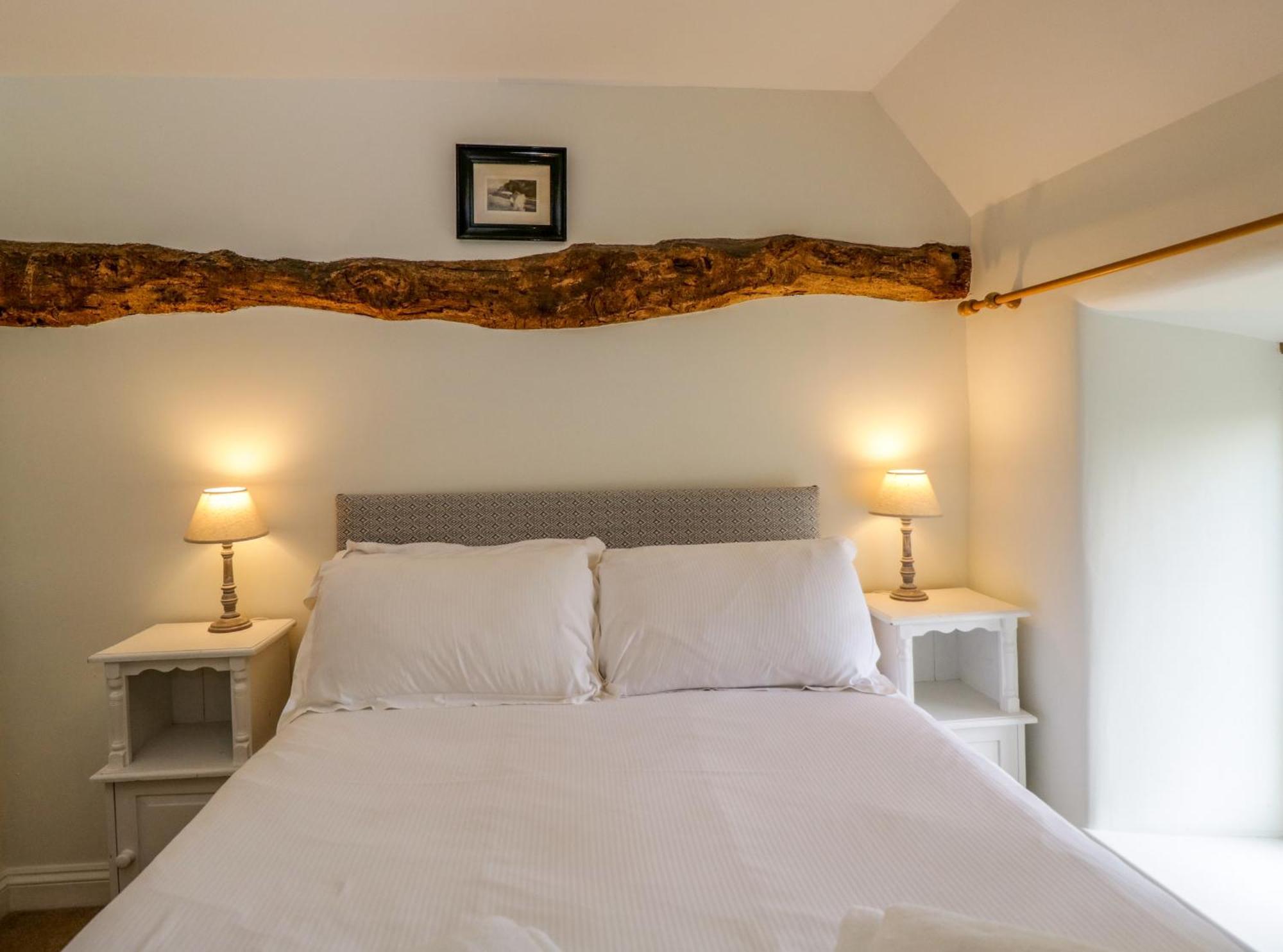 Little Owl Barn Villa Бърфорд Екстериор снимка